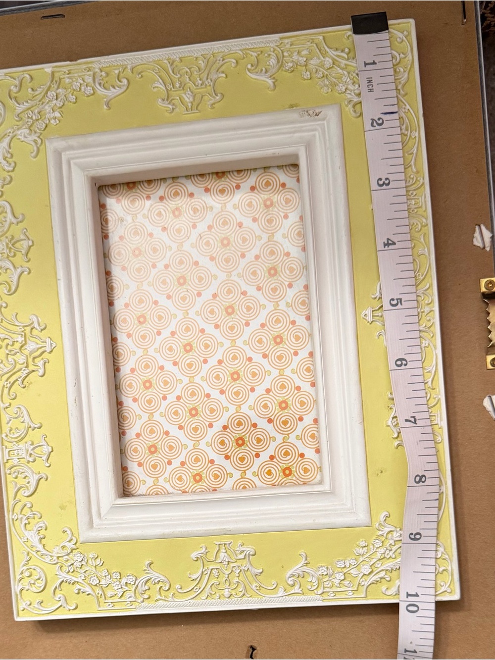 Anthropologie Antique Style Ornate Floral 4x6 Picture Frame Yellow White Design